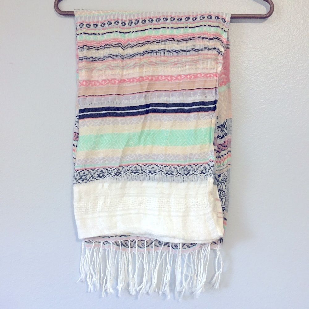 Vanity • Multicolored Scarf with Fringe